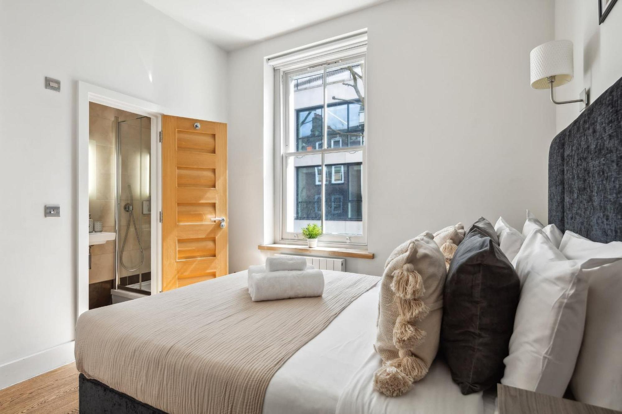 Fitzrovia 3Br - Cityapartmentstay ลอนดอน ภายนอก รูปภาพ